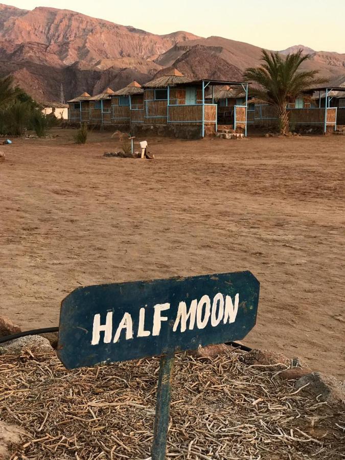 Half Moon Camp Hotell Taba Exteriör bild