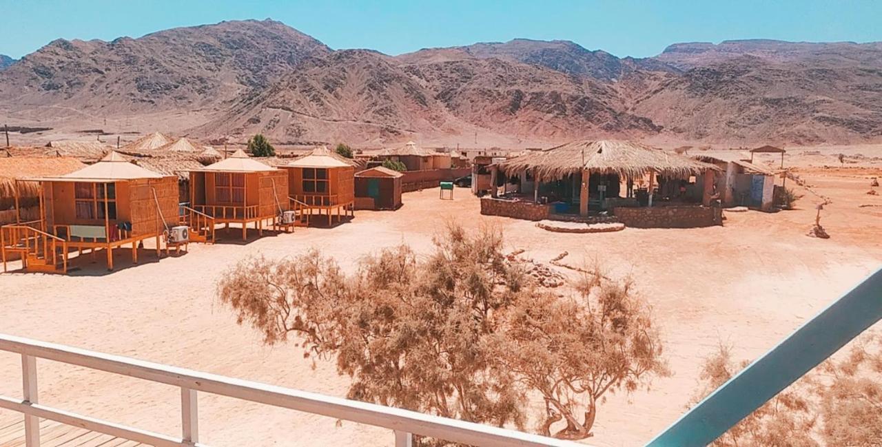 Half Moon Camp Hotell Taba Exteriör bild