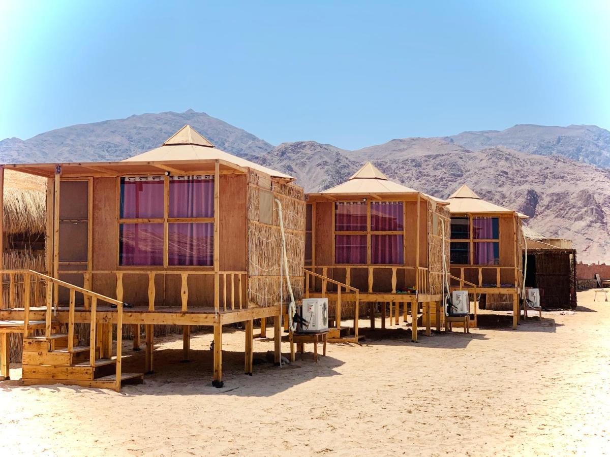 Half Moon Camp Hotell Taba Exteriör bild