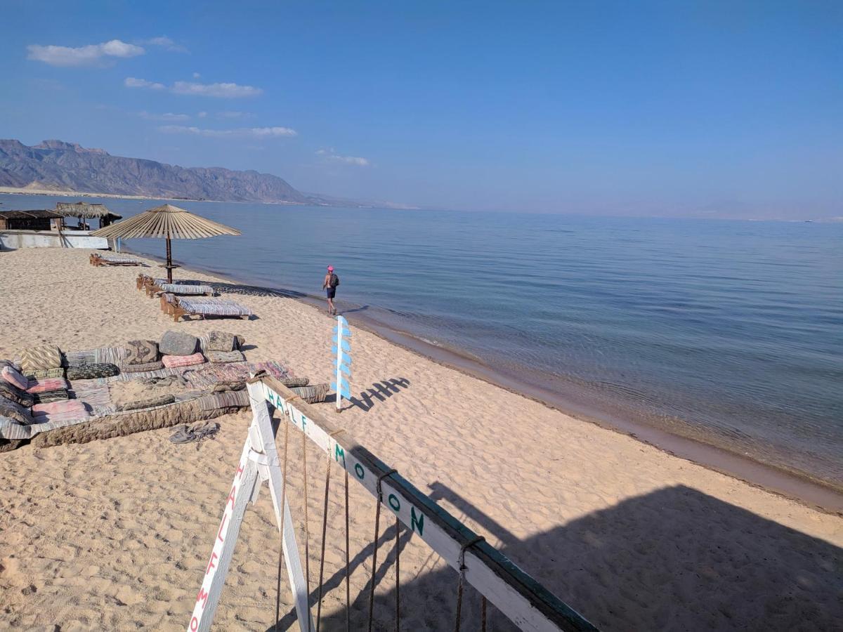 Half Moon Camp Hotell Taba Exteriör bild