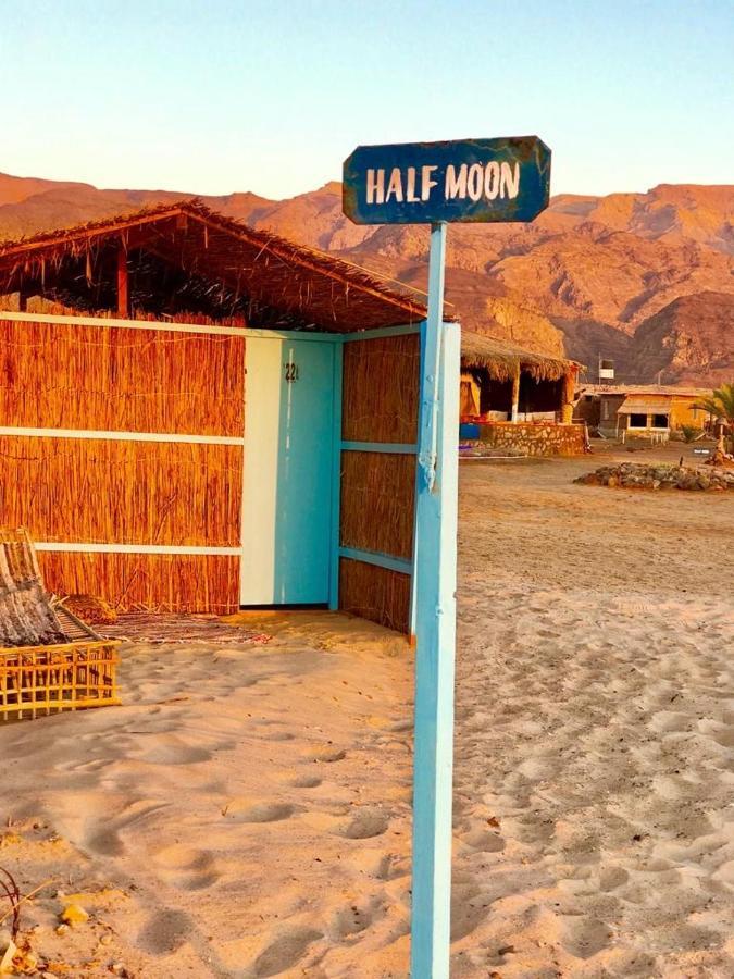 Half Moon Camp Hotell Taba Exteriör bild